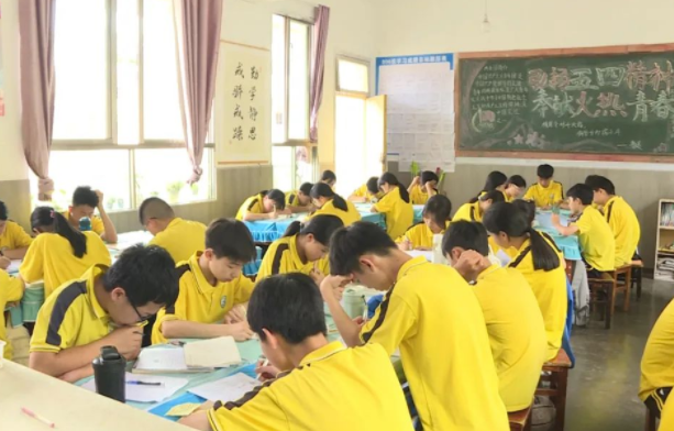 取得奖赏鼓励机制让学生自动追寻